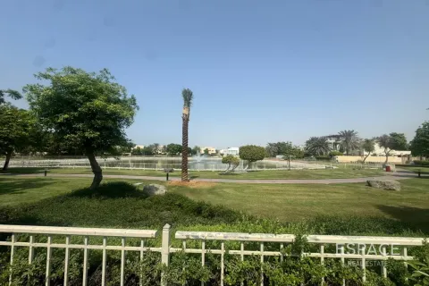 Villa in The Springs, Dubai 3 bedrooms, 270 sq.m. № 62143 - photo 2