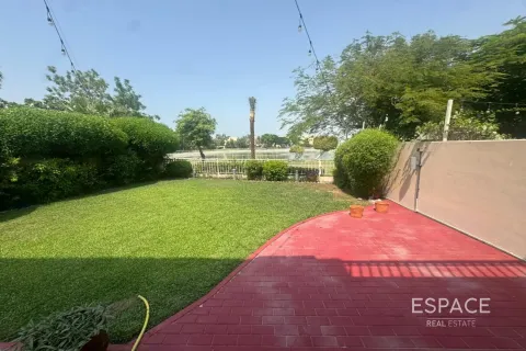 Villa in The Springs, Dubai 3 bedrooms, 270 sq.m. № 62143 - photo 4