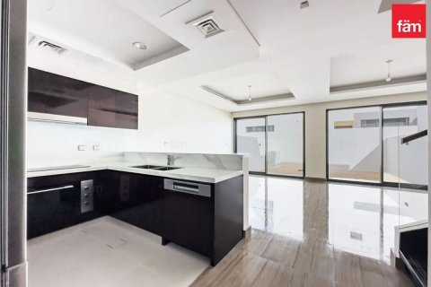 Villa en Dubai, 3 dormitorios, 138 m², № 125016