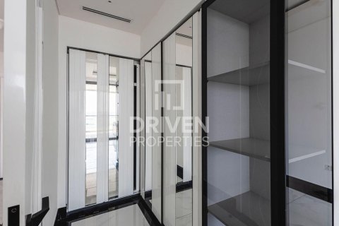 Apartment in Business Bay, Dubai 1 bedroom, 110.74 sq.m. № 128935 - photo 8