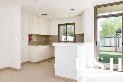 Townhouse in Town Square, Dubai 3 bedrooms, 189 sq.m. № 39645 - photo 4