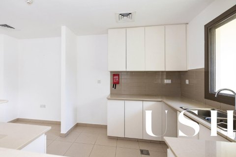 Townhouse in Town Square, Dubai 3 bedrooms, 189 sq.m. № 39645 - photo 8