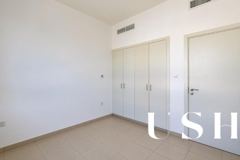 Townhouse in Town Square, Dubai 3 bedrooms, 189 sq.m. № 39645 - photo 13