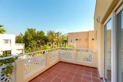 Villa à Meadows, Dubai, 4 chambres, 325 m², № 19449 - photo 15
