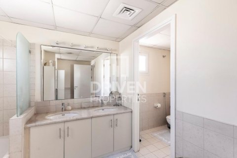 Villa à Meadows, Dubai, 4 chambres, 325 m², № 19449 - photo 7