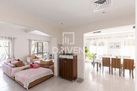Villa à Meadows, Dubai, 4 chambres, 325 m², № 19449 - photo 20