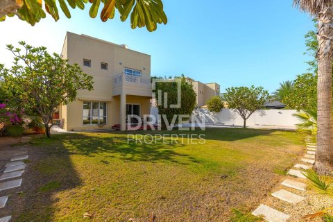 Villa à Meadows, Dubai, 4 chambres, 325 m², № 19449 - photo 2
