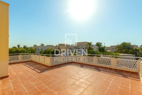 Villa à Meadows, Dubai, 4 chambres, 325 m², № 19449 - photo 24