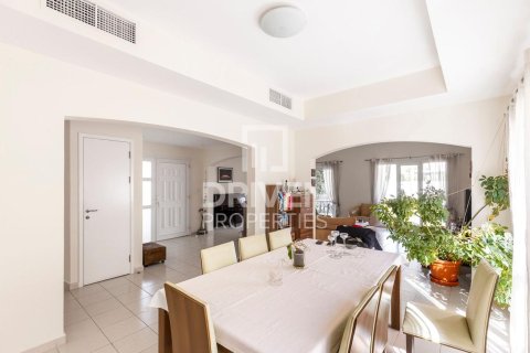 Villa à Meadows, Dubai, 4 chambres, 325 m², № 19449 - photo 5