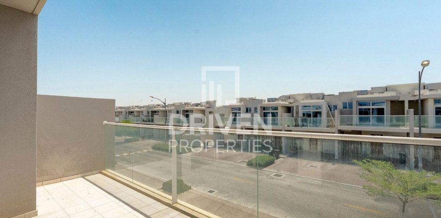 Вилла в DAMAC Hills (Akoya by DAMAC), Дубай, 3 спальни, 155м², № 19663