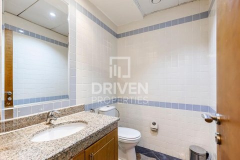 Apartment in Barsha Heights (Tecom), Dubai 2 bedrooms, 121 sq.m. № 19664 - photo 11