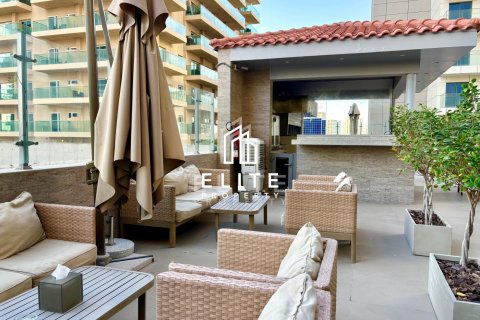 Commercial property in Jumeirah Village Circle, Dubai 550 sq.m. № 38940 - photo 5