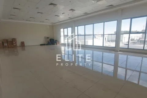 Almacén en Dubai Investment Park, Dubai, 2034 m², № 38947 - foto 15