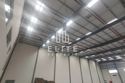 Almacén en Dubai Investment Park, Dubai, 2034 m², № 38947 - foto 4