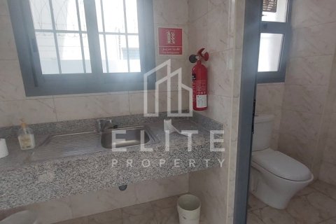 Warehouse in Dubai Investment Park, Dubai 2034 sq.m. № 38947 - photo 16