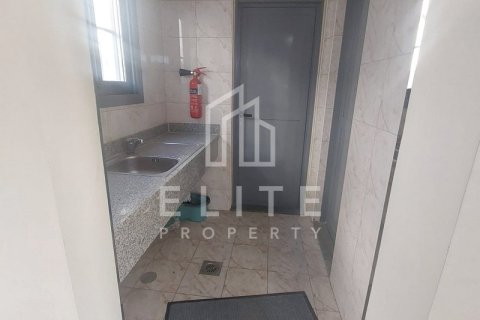 Almacén en Dubai Investment Park, Dubai, 2034 m², № 38947 - foto 6