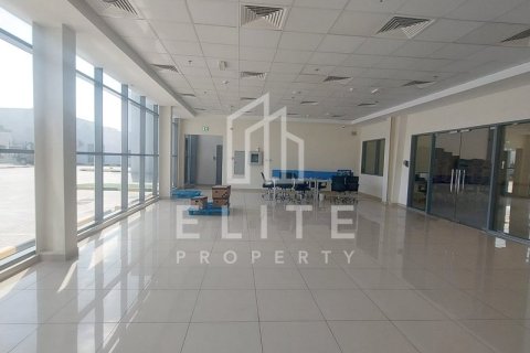 Warehouse in Dubai Investment Park, Dubai 2034 sq.m. № 38947 - photo 11