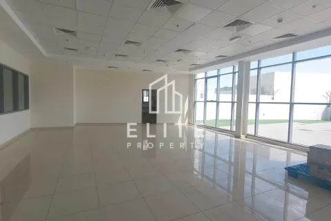 Almacén en Dubai Investment Park, Dubai, 2034 m², № 38947 - foto 8