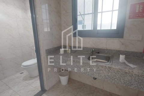 Warehouse in Dubai Investment Park, Dubai 2034 sq.m. № 38947 - photo 15
