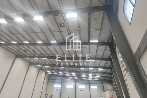 Almacén en Dubai Investment Park, Dubai, 2034 m², № 38947 - foto 7