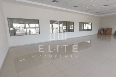 Warehouse in Dubai Investment Park, Dubai 2034 sq.m. № 38947 - photo 3