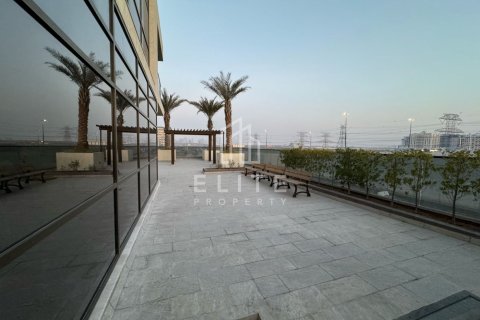 Building in International City, Dubai 10321 sq.m. № 38939 - photo 6