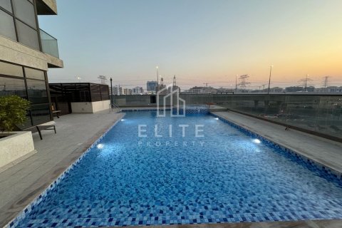 Купить здание в International City, Дубай: 10321м², № 38939 - фото 2