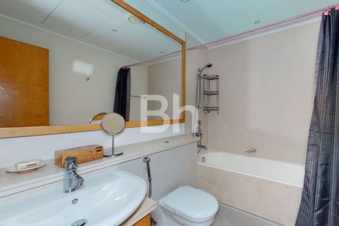 Снять в аренду квартиру в Дубай Марине, Дубай: 2 спальни, 145м², № 56653 - фото 12