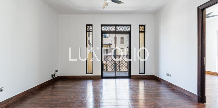 Apartamento en Old Town, Dubai, 2 dormitorios, 120 m², № 46147