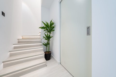 Townhouse in Dubai 3 bedrooms, 157 sq.m. № 133957 - photo 18