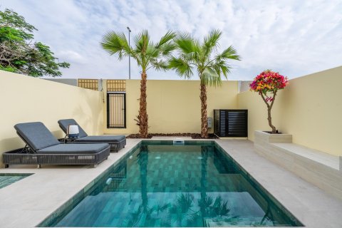 Townhouse in Dubai 3 bedrooms, 157 sq.m. № 133957 - photo 14