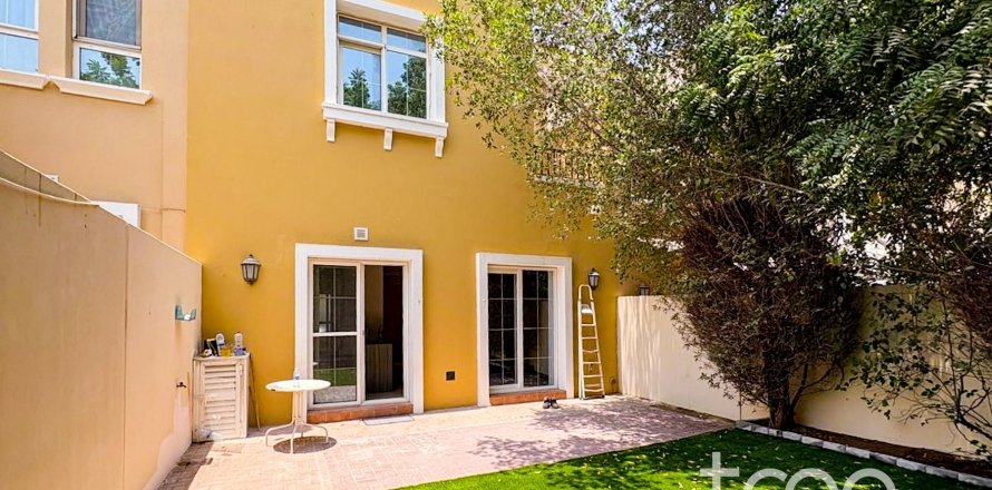 Villa en Arabian Ranches, Dubai, 2 dormitorios, 157.19 m², № 133956