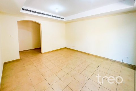 Villa en Arabian Ranches, Dubai, 2 dormitorios, 157.19 m², № 133956 - foto 9