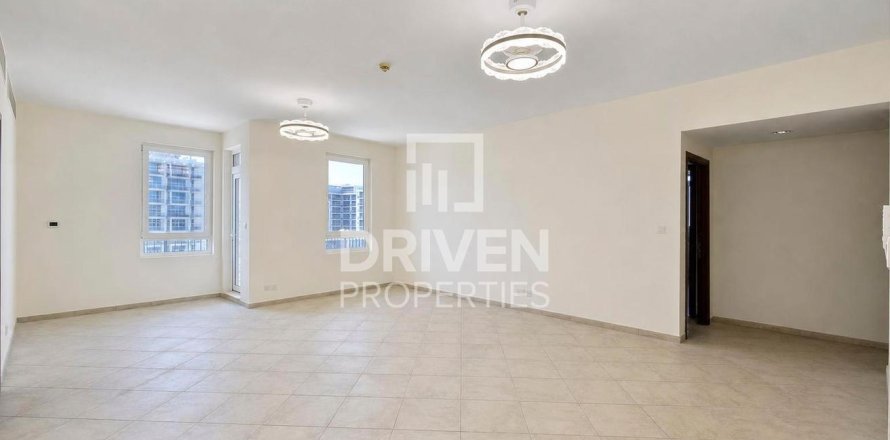 Apartamento en Motor City, Dubai, 3 dormitorios, 207.92 m², № 142918