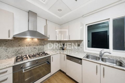 Apartment in Downtown Dubai (Downtown Burj Dubai), Dubai 2 bedrooms, 129.97 sq.m. № 142927 - photo 12