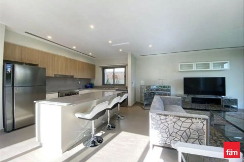 Villa in Dubai Hills Estate, Dubai 4 bedrooms, 349 sq.m. № 72351 - photo 10