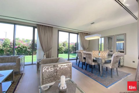 Villa in Dubai Hills Estate, Dubai 4 bedrooms, 349 sq.m. № 72351 - photo 2