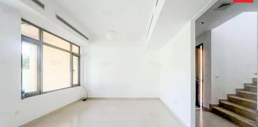 Villa en Reem, Dubai, 3 dormitorios, 219.9 m², № 72340