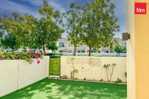 Villa en Reem, Dubai, 3 dormitorios, 219.9 m², № 72340 - foto 9