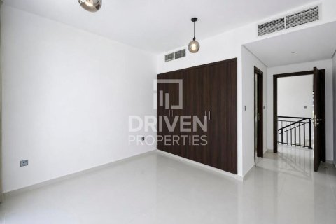 Villa en Dubai, 6 dormitorios, 322 m², № 134324 - foto 18