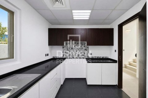Villa en Dubai, 6 dormitorios, 322 m², № 134324 - foto 15