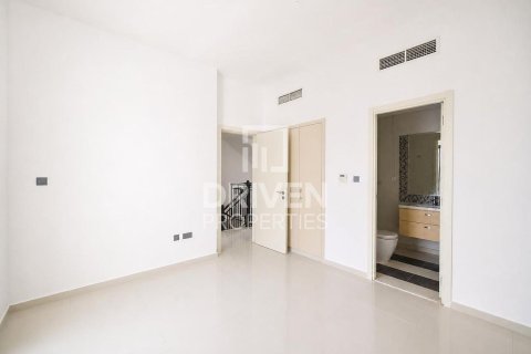 Adosado en Dubai, 5 dormitorios, 174.84 m², № 134322 - foto 26