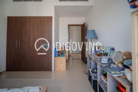 Townhouse in Arabella Townhouses, Mudon, Dubai 3 bedrooms, 160 sq.m. № 38205 - photo 17