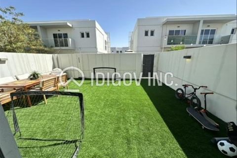 Townhouse in Arabella Townhouses, Mudon, Dubai 3 bedrooms, 160 sq.m. № 38205 - photo 22