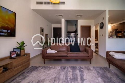 Townhouse in Arabella Townhouses, Mudon, Dubai 3 bedrooms, 160 sq.m. № 38205 - photo 1