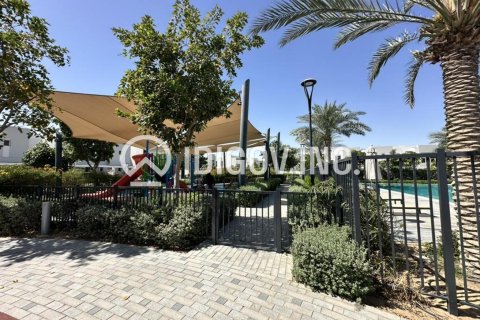 Townhouse in Arabella Townhouses, Mudon, Dubai 3 bedrooms, 160 sq.m. № 38205 - photo 24