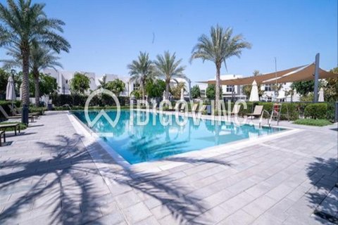 Townhouse in Arabella Townhouses, Mudon, Dubai 3 bedrooms, 160 sq.m. № 38205 - photo 23
