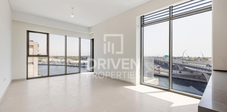 Appartement à Al Wasl, Dubai, 2 chambres, 150.13 m², № 126243