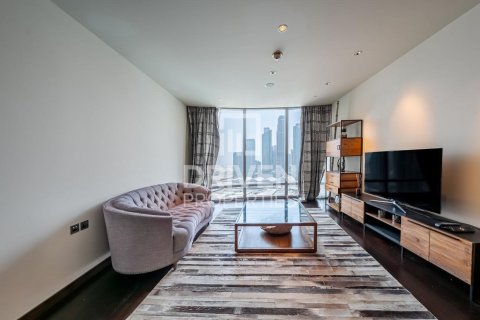 Apartment in Downtown Dubai (Downtown Burj Dubai), Dubai 2 bedrooms, 152.27 sq.m. № 126241 - photo 2