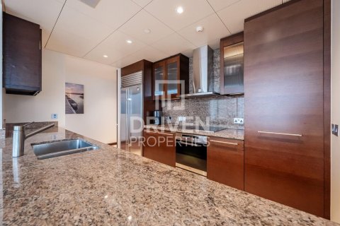 Apartment in Downtown Dubai (Downtown Burj Dubai), Dubai 3 bedrooms, 216.74 sq.m. № 126242 - photo 7